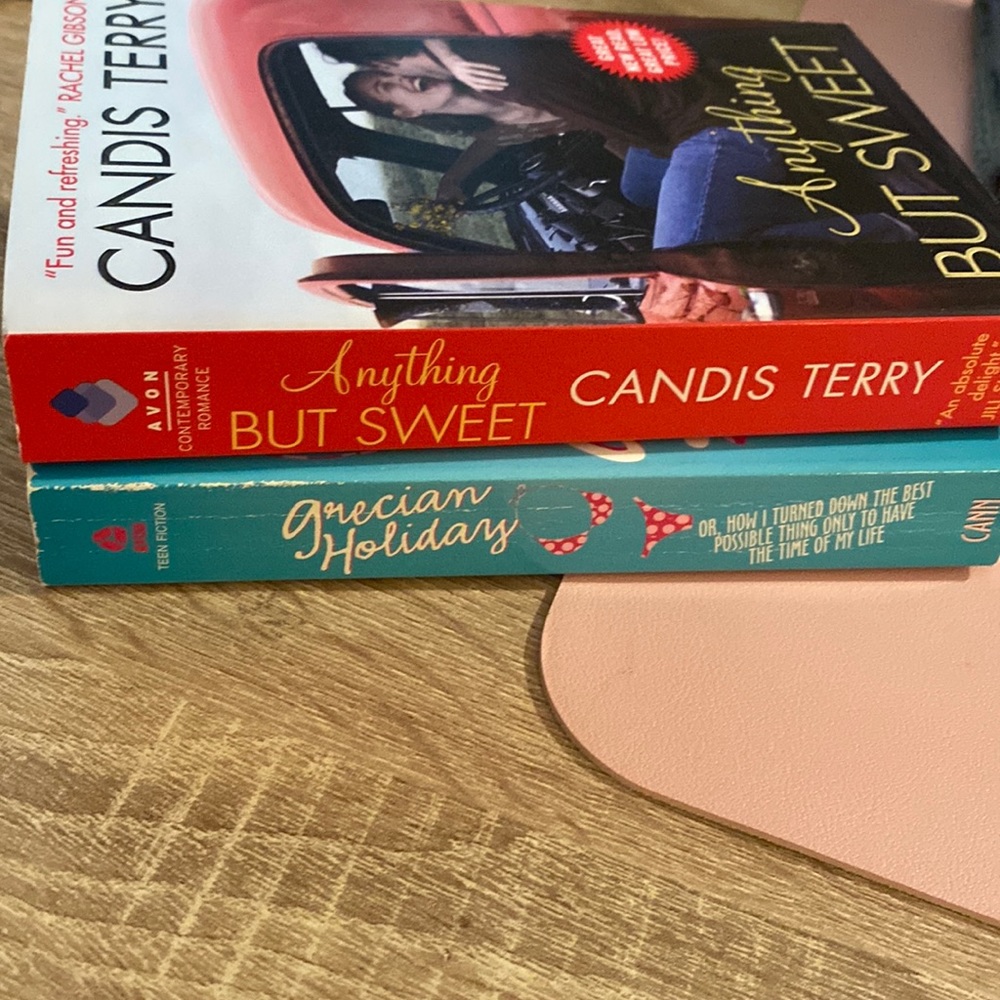Set of 2 beach reads